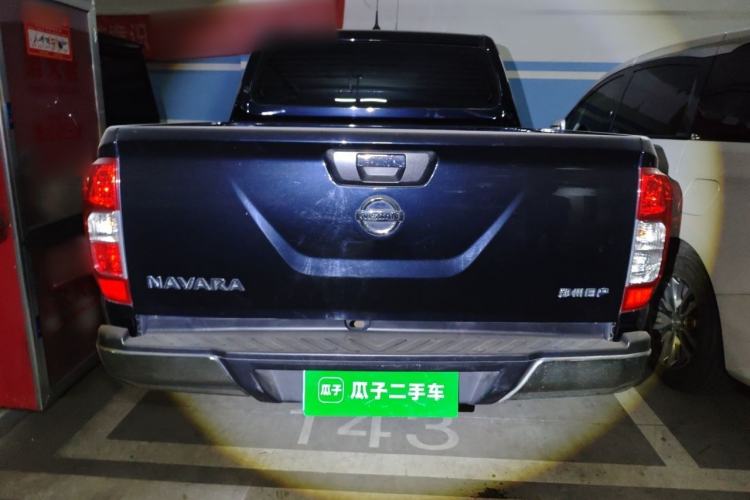 Used Nissan Navara 2017 2.5L Automatic 2WD Luxury Edition QR25 Exterior 4