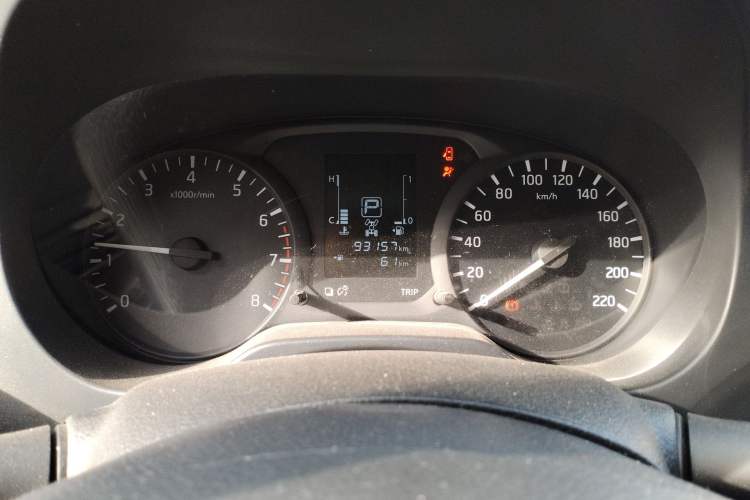 Used Nissan Navara 2017 2.5L Automatic 4x4 Luxury Edition QR25 Instrument Cluster