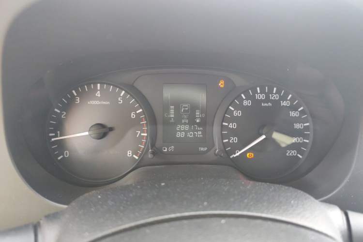 Used Nissan Navara 2017 2.5L Automatic 4x4 Luxury Edition QR25 Instrument Cluster