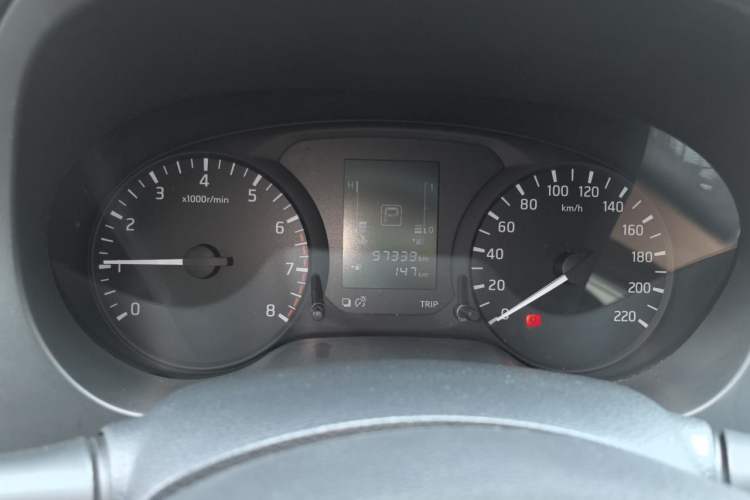 Used Nissan Navara 2017 2.5L Automatic 2WD Luxury Edition QR25 Instrument Cluster