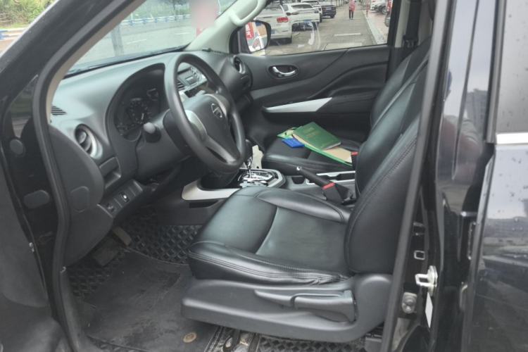 Used Nissan Navara 2017 2.5L Automatic 2WD Luxury Edition QR25 Left Front Seat