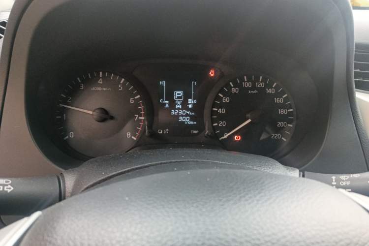 Used Nissan Navara 2017 2.5L Automatic 4x4 Luxury Edition QR25 Odometer Close Up
