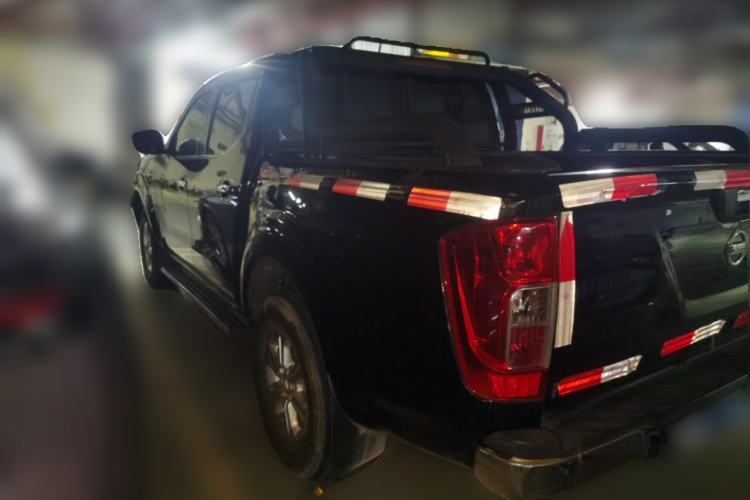 Used Nissan Navara 2017 2.5L Automatic 4x4 Luxury Edition QR25 Rear Left 45 Deg