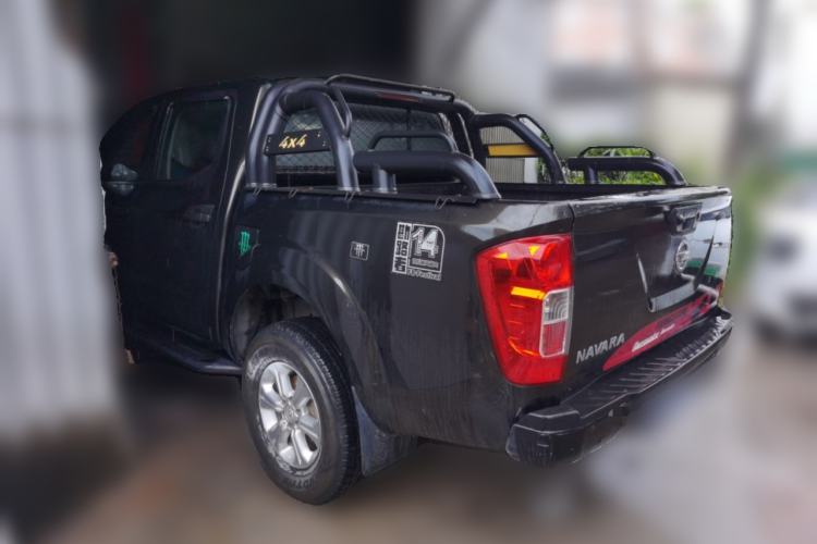 Used Nissan Navara 2017 2.5L Automatic 4x4 Luxury Edition QR25 Rear Left 45 Deg