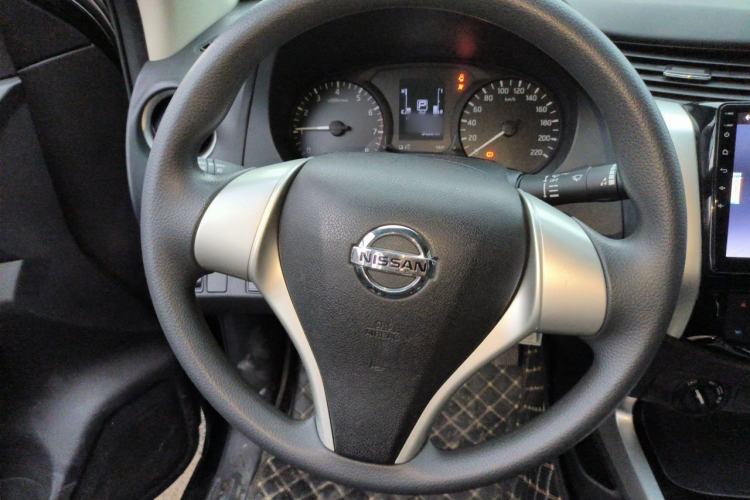 Used Nissan Navara 2017 2.5L Automatic 4x4 Luxury Edition QR25 Steering Wheel