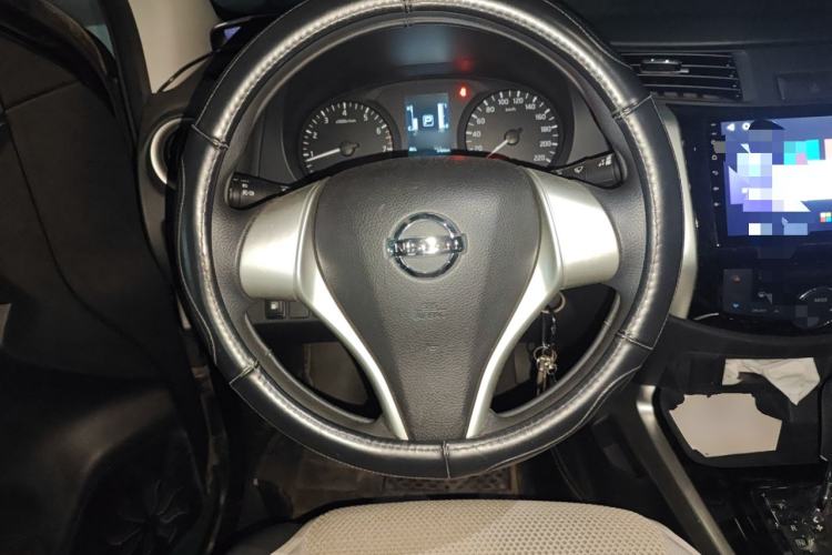 Used Nissan Navara 2017 2.5L Automatic 2WD Luxury Edition QR25 Steering Wheel