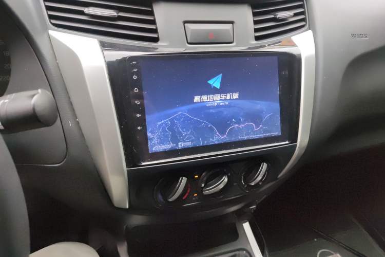 Used Nissan Navara 2017 2.5L Manual Two-Wheel Drive Standard Edition QR25 Audio And AC Panel