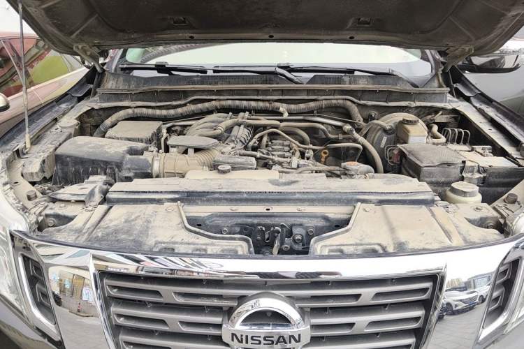 Used Nissan Navara 2017 2.5L Manual Two-Wheel Drive Flagship Version QR25 Engine Bay