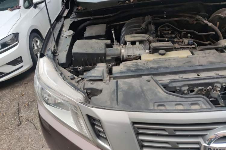 Used Nissan Navara 2017 2.5L Manual Two-Wheel Drive Standard Edition QR25 Engine Bay Right