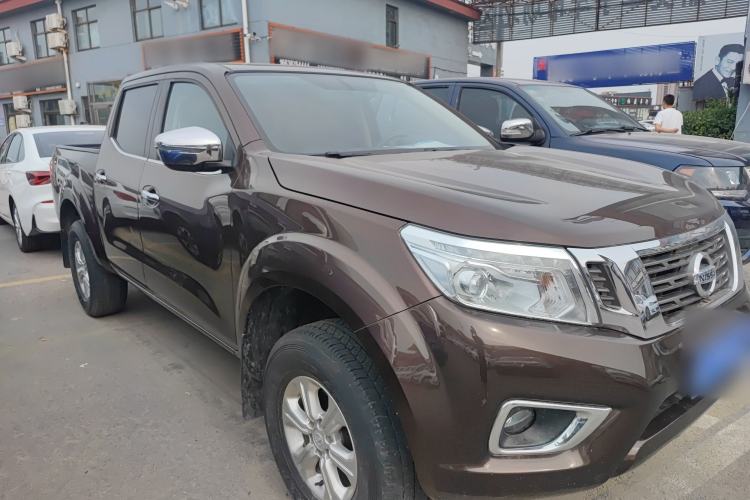 Used Nissan Navara 2017 2.5L Manual Two-Wheel Drive Flagship Version QR25 Exterior 2
