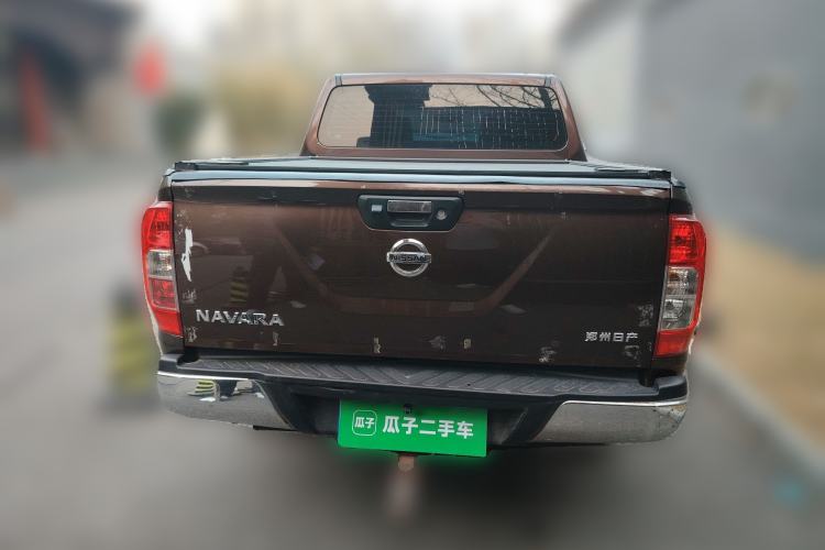 Used Nissan Navara 2017 2.5L Automatic 2WD Luxury Edition QR25 Exterior 4