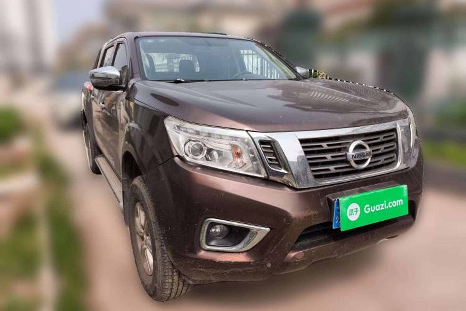 Used Nissan Navara 2017 2.5L Manual 4x4 Flagship Edition QR25 Front Right 45 Deg