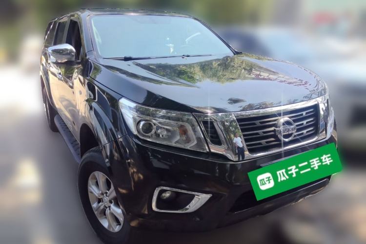 Used Nissan Navara 2017 2.5L Automatic 4x4 Luxury Edition QR25 Front Right 45 Deg