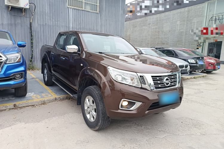 Used Nissan Navara 2017 2.5L Automatic 4x4 Luxury Edition QR25 Front Right 45 Deg