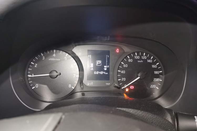 Used Nissan Navara 2017 2.5L Automatic 2WD Luxury Edition QR25 Instrument Cluster