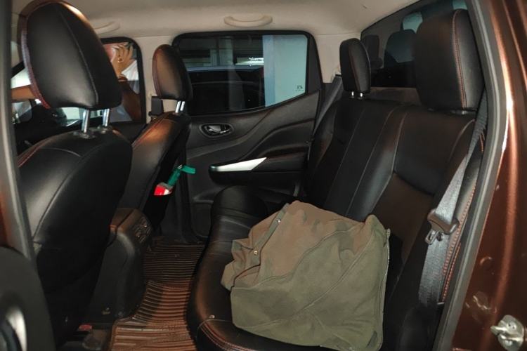 Used Nissan Navara 2017 2.5L Automatic 4x4 Luxury Edition QR25 Left Rear Seat