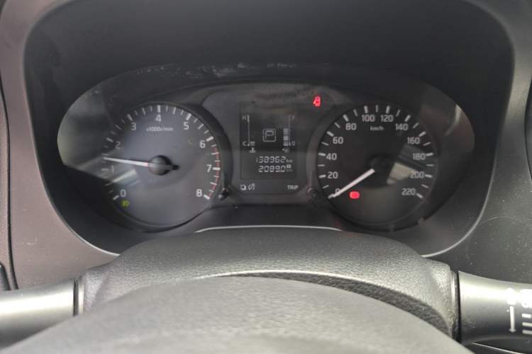 Used Nissan Navara 2017 2.5L Automatic 2WD Luxury Edition QR25 Odometer Close Up