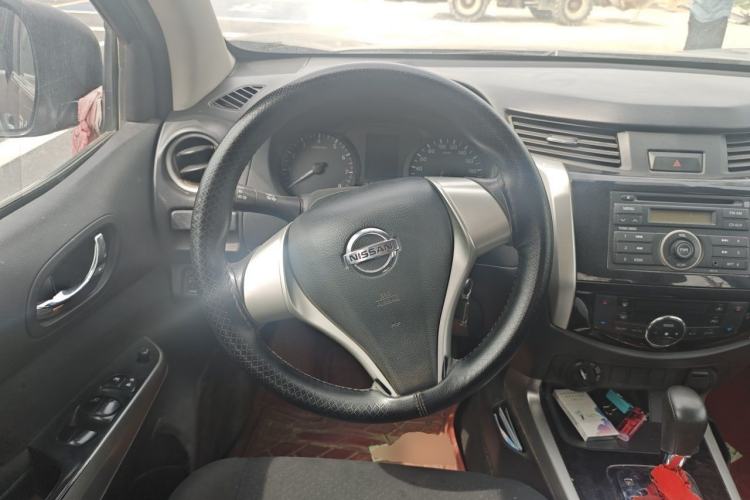 Used Nissan Navara 2017 2.5L Automatic 4x4 Luxury Edition QR25 Steering Wheel