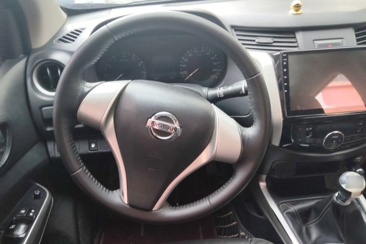 Used Nissan Navara 2017 2.5L Manual Two-Wheel Drive Flagship Version QR25 Steering Wheel