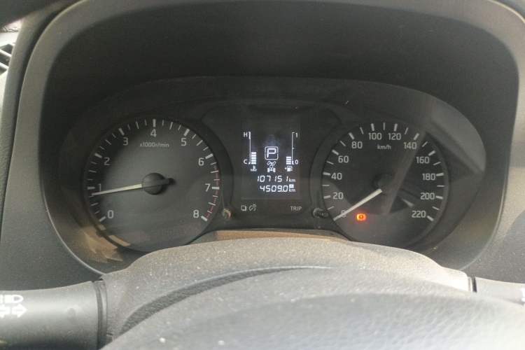 Used Nissan Navara 2017 2.5L Automatic 4x4 Luxury Edition QR25 Instrument Cluster