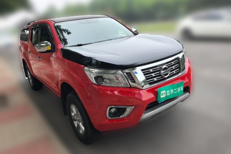 Used Nissan Navara 2017 2.5L Automatic 4x4 Luxury Edition QR25 Front Right 45 Deg