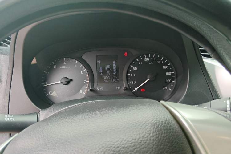 Used Nissan Navara 2017 2.5L Automatic 4x4 Luxury Edition QR25 Instrument Cluster