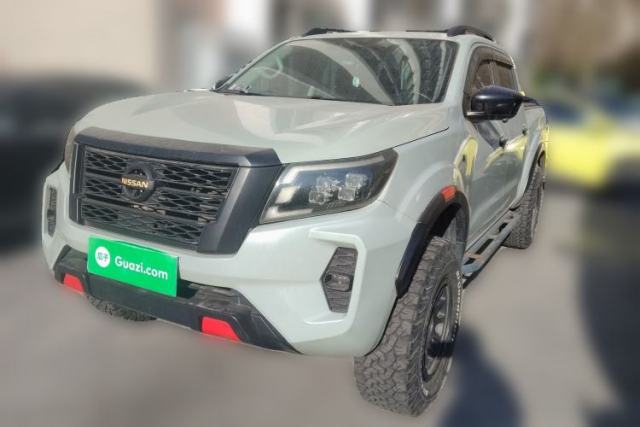 Used Nissan Navara 2017 2.5L Automatic 4x4 Luxury Edition QR25