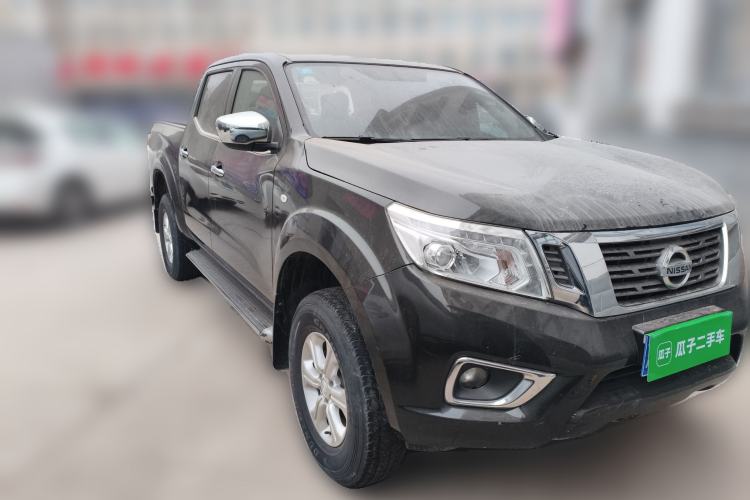 Used Nissan Navara 2017 2.5L Automatic 4x4 Luxury Edition QR25 Exterior 2