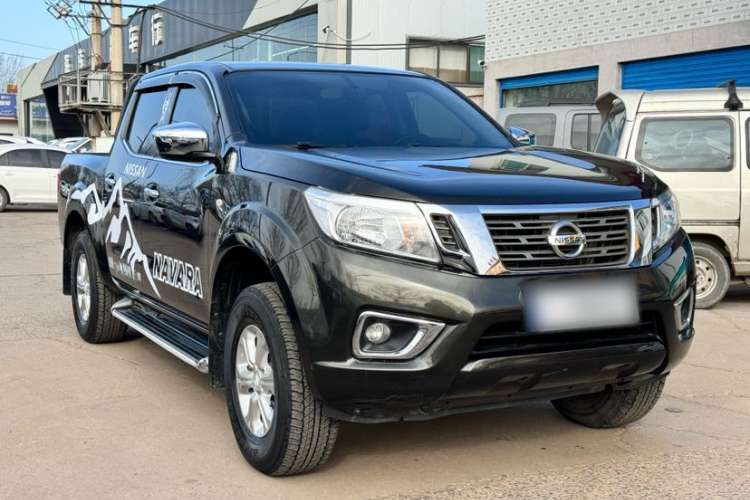 Used Nissan Navara 2017 2.5L Automatic 2WD Luxury Edition QR25 Exterior 2