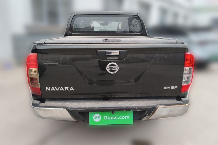 Used Nissan Navara 2017 2.5L Automatic 4x4 Luxury Edition QR25 Exterior 4