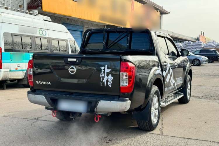 Used Nissan Navara 2017 2.5L Automatic 2WD Luxury Edition QR25 Exterior 5
