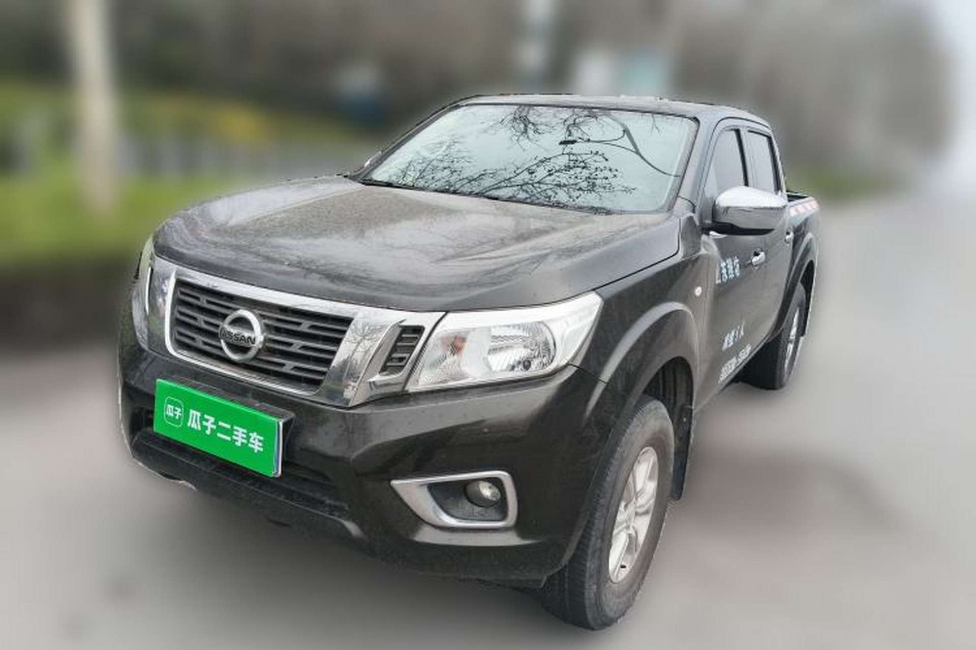 Used Nissan Navara 2017 2.5L Manual Two-Wheel Drive Luxury Edition QR25 Front Left 45 Deg