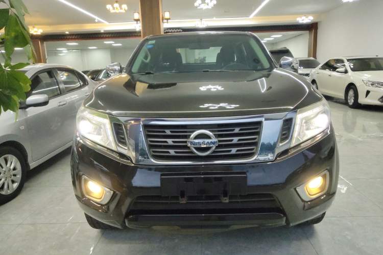 Used Nissan Navara 2017 2.5L Automatic 4x4 Luxury Edition QR25 Front