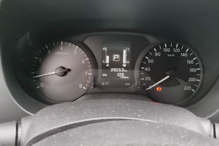 Used Nissan Navara 2017 2.5L Automatic 2WD Luxury Edition QR25 Instrument Cluster