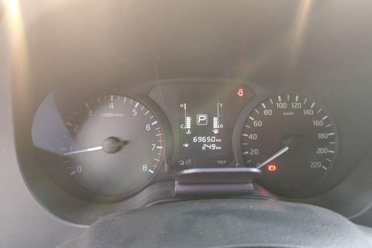 Used Nissan Navara 2017 2.5L Automatic 2WD Luxury Edition QR25 Instrument Cluster