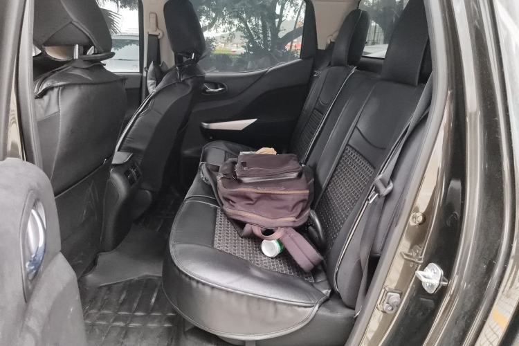 Used Nissan Navara 2017 2.5L Automatic 2WD Luxury Edition QR25 Left Rear Seat