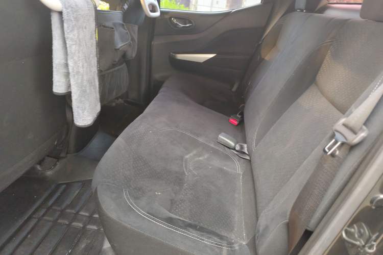 Used Nissan Navara 2017 2.5L Automatic 2WD Luxury Edition QR25 Left Rear Seat