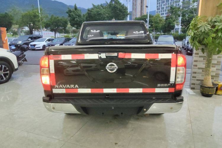 Used Nissan Navara 2017 2.5L Automatic 4x4 Luxury Edition QR25 Rear