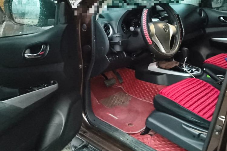 Used Nissan Navara 2017 2.5L Automatic 2WD Luxury Edition QR25 Driver Seat