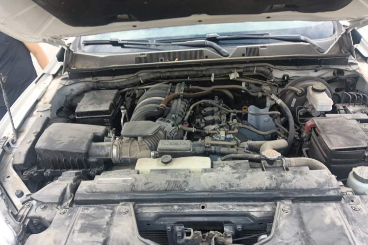Used Nissan Navara 2017 2.5L Automatic 2WD Luxury Edition QR25 Engine Bay