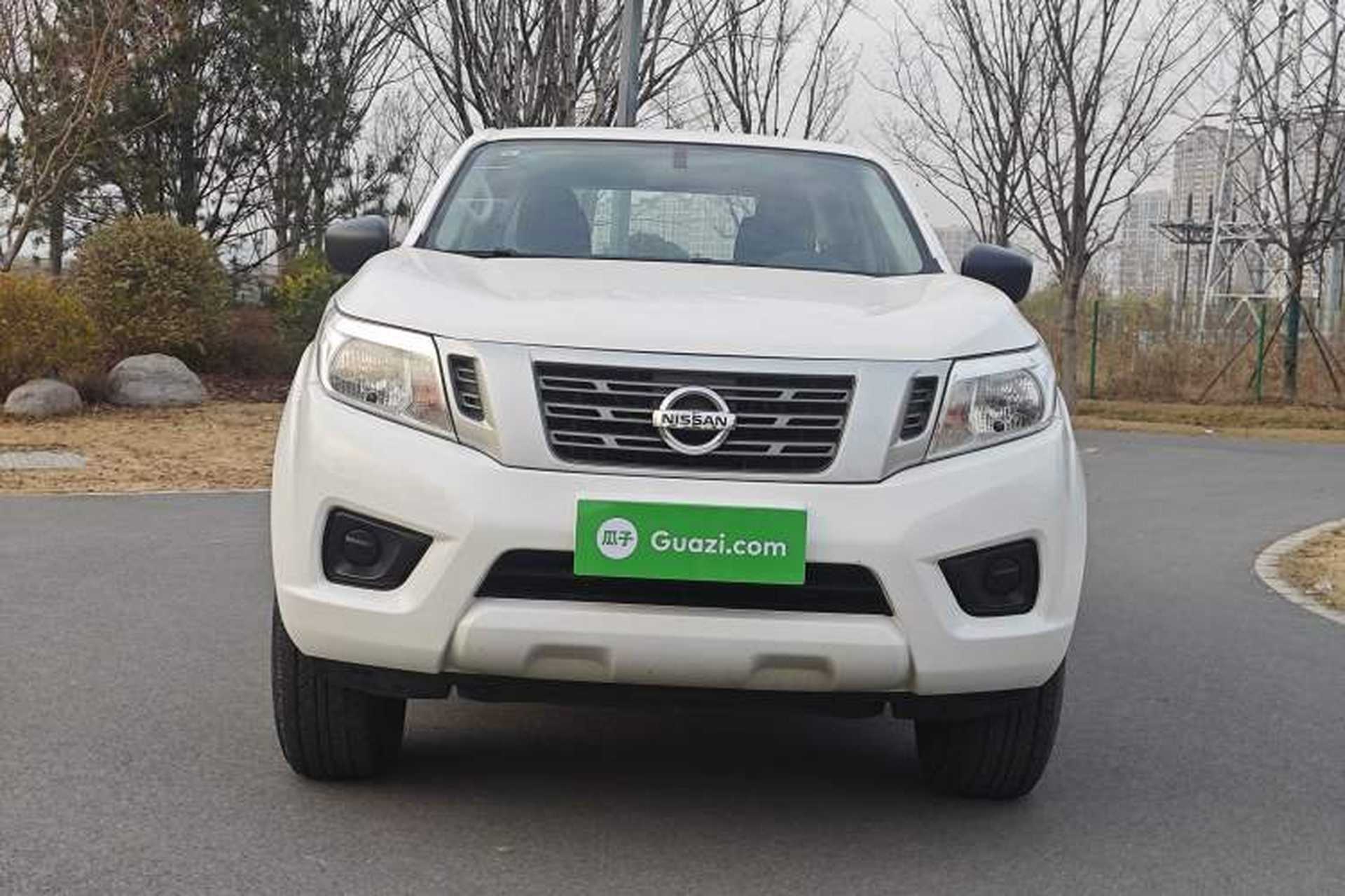 Used Nissan Navara 2017 2.5L Manual Two-Wheel Drive Standard Edition QR25 Exterior 1