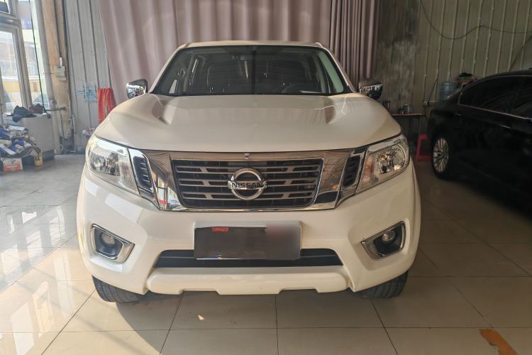 Used Nissan Navara 2017 2.5L Automatic 2WD Luxury Edition QR25 Exterior 1