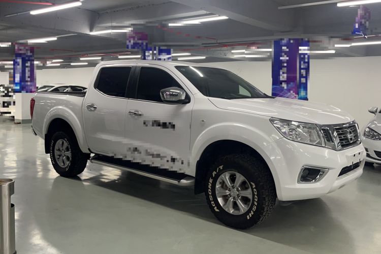 Used Nissan Navara 2017 2.5L Automatic 4x4 Luxury Edition QR25 Exterior 2