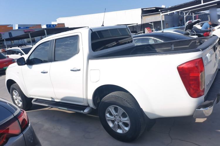 Used Nissan Navara 2017 2.5L Automatic 4x4 Luxury Edition QR25 Exterior 3