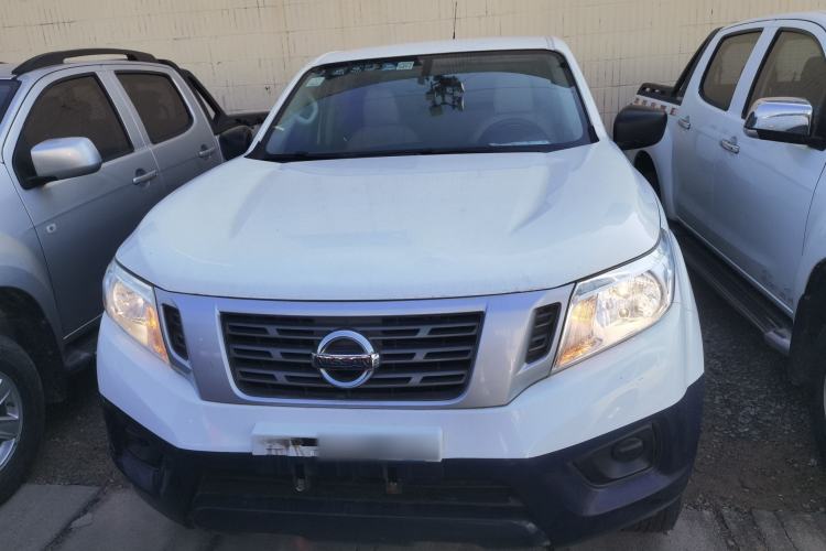 Used Nissan Navara 2017 2.5L Automatic 2WD Luxury Edition QR25 Front
