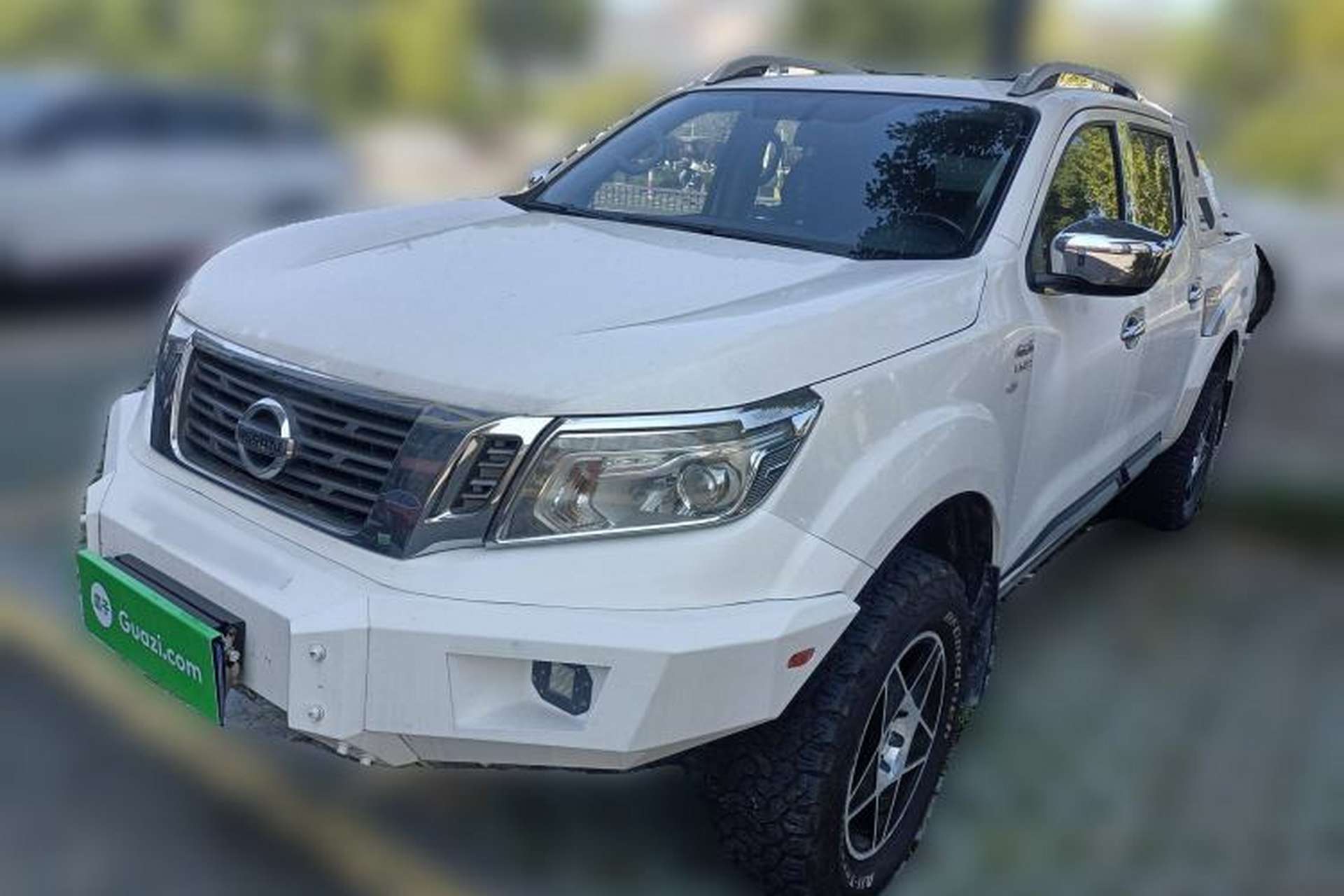 Used Nissan Navara 2017 2.5L Automatic 4x4 Luxury Edition QR25 Front Left 45 Deg