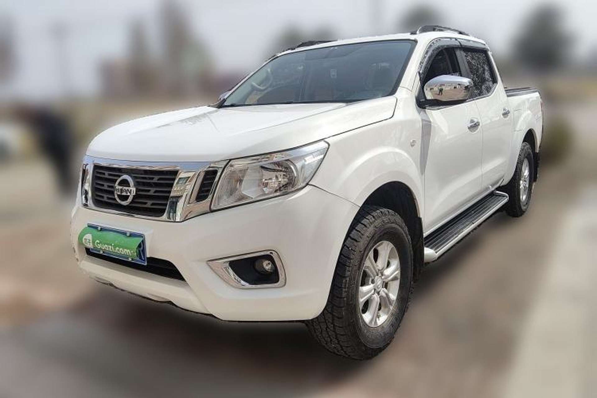 Used Nissan Navara 2017 2.5L Automatic 2WD Luxury Edition QR25 Front Left 45 Deg