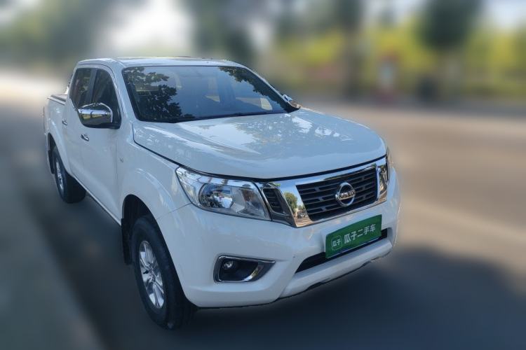 Used Nissan Navara 2017 2.5L Automatic 2WD Luxury Edition QR25 Front Right 45 Deg