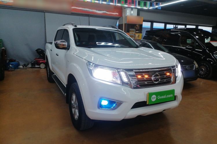 Used Nissan Navara 2017 2.5L Automatic 2WD Luxury Edition QR25 Front Right 45 Deg