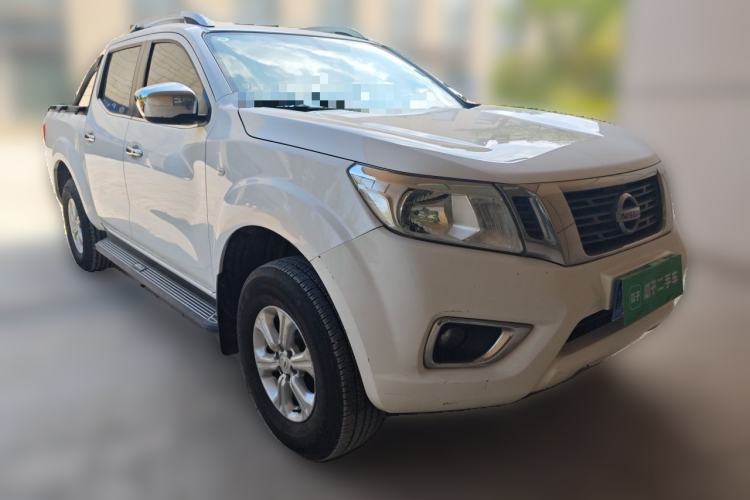 Used Nissan Navara 2017 2.5L Automatic 2WD Luxury Edition QR25 Front Right 45 Deg